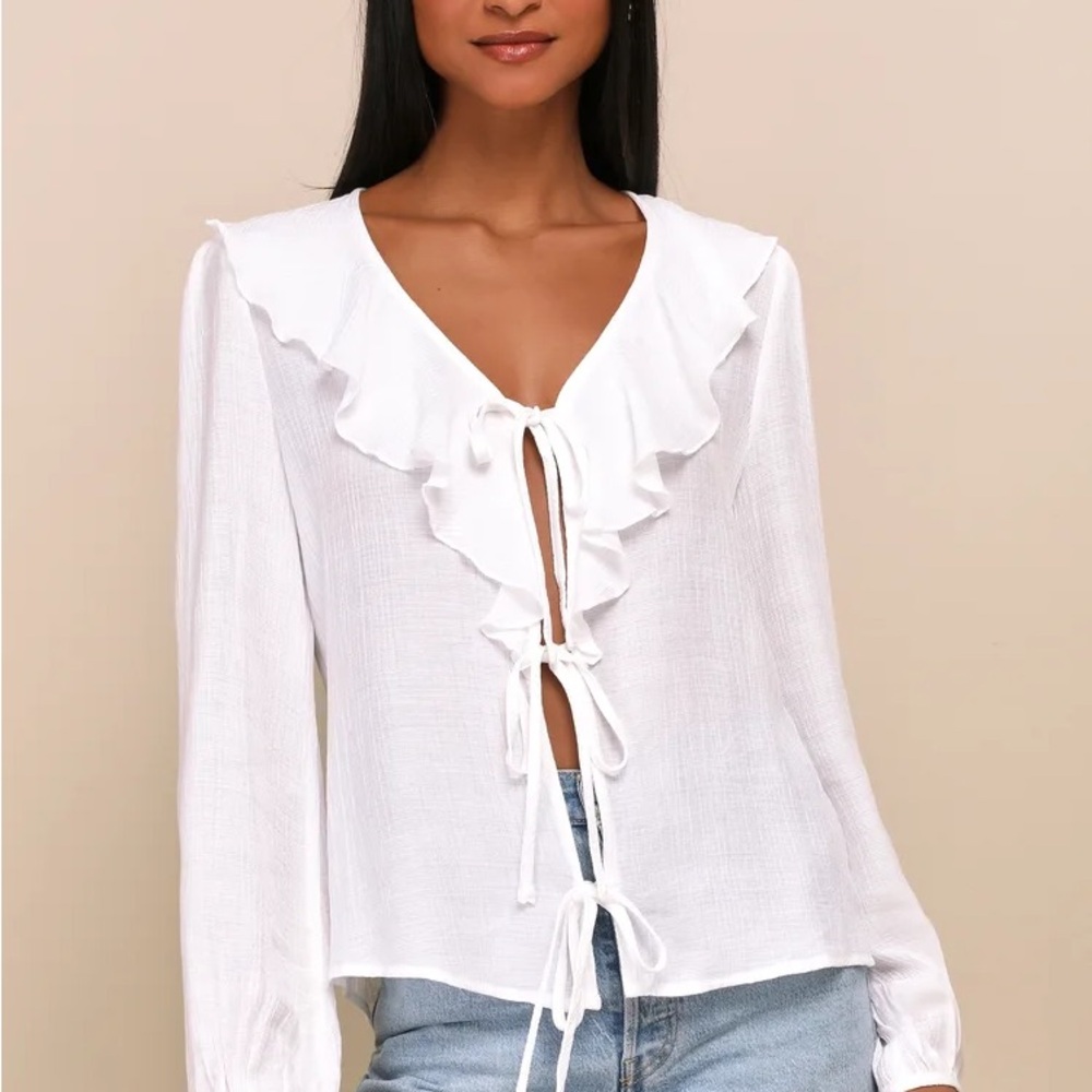 Lulu's White Ruffle Tie-Front Blouse NWT!